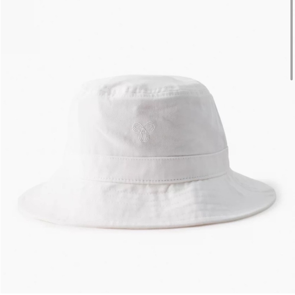 Aritzia TNA White Bucket Hat